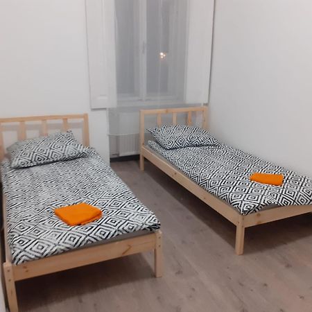 Fantomas*** City Center Apartments No2 3Bedroom + Living Room Szombathely Bagian luar foto