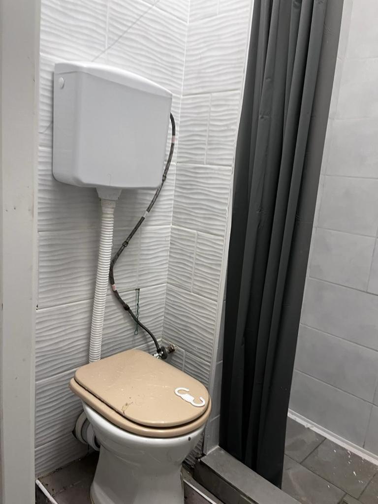 Fantomas*** City Center Apartments No2 3Bedroom + Living Room Szombathely Bagian luar foto